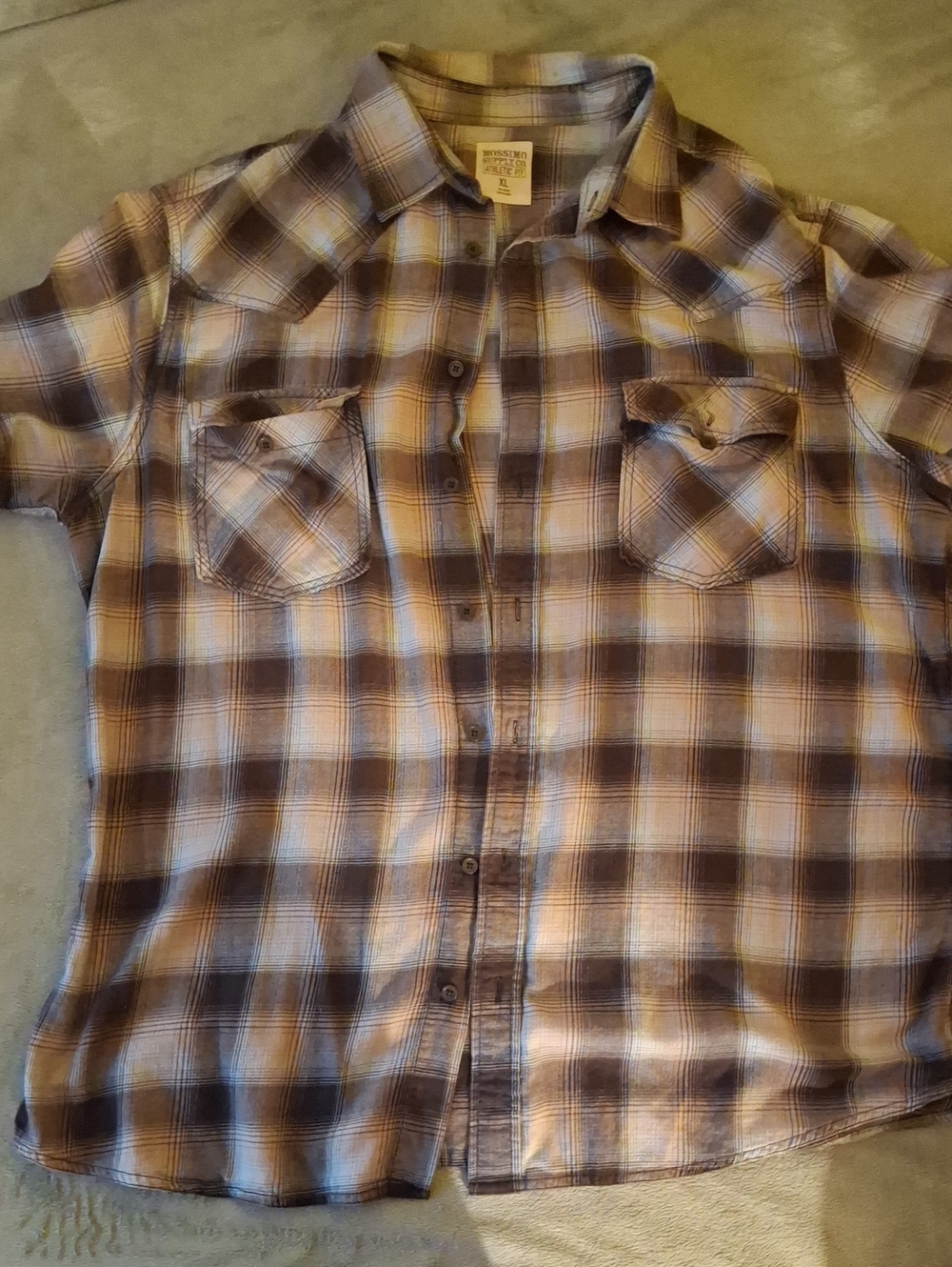 Mossimo Supply Co. Brown Plaid Short-Sleeve Button-Up Shirt